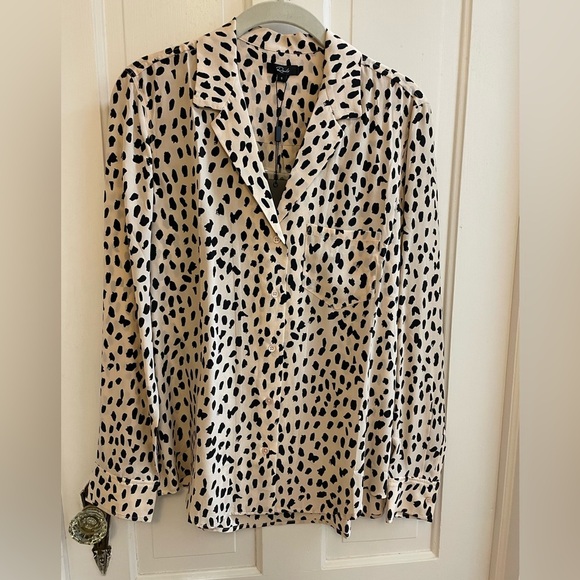 Rails Tops - NWT Rails cream and black animal print silk blouse size S